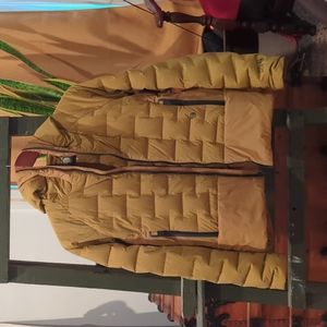 Mountain Hardware Quilted Alternative Down Hooded Jacket Small